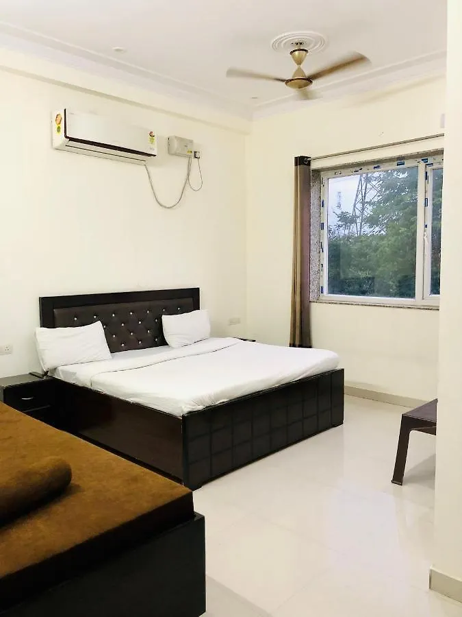 Royal Court Residency Hotel Gurgaon 0*,  India